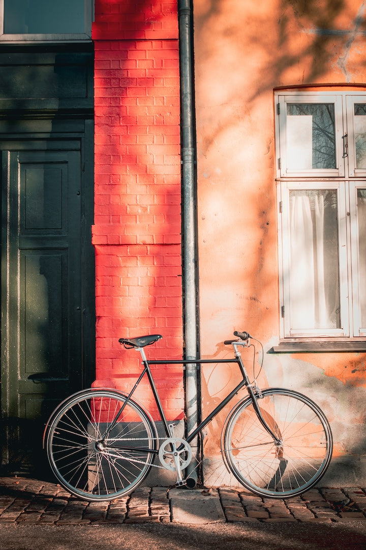 Nørrebro cyklen - sort herrecykel - klassisk - miljø - Elegant design - cykel